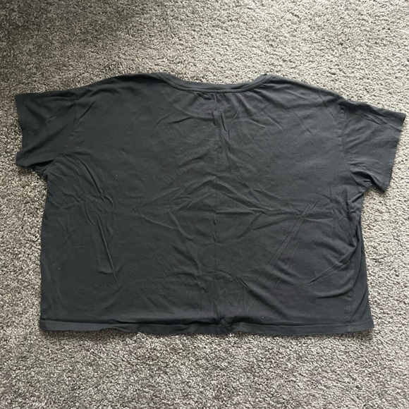 Sisstr Evolution Cropped T-Shirt - Picture 3 of 4